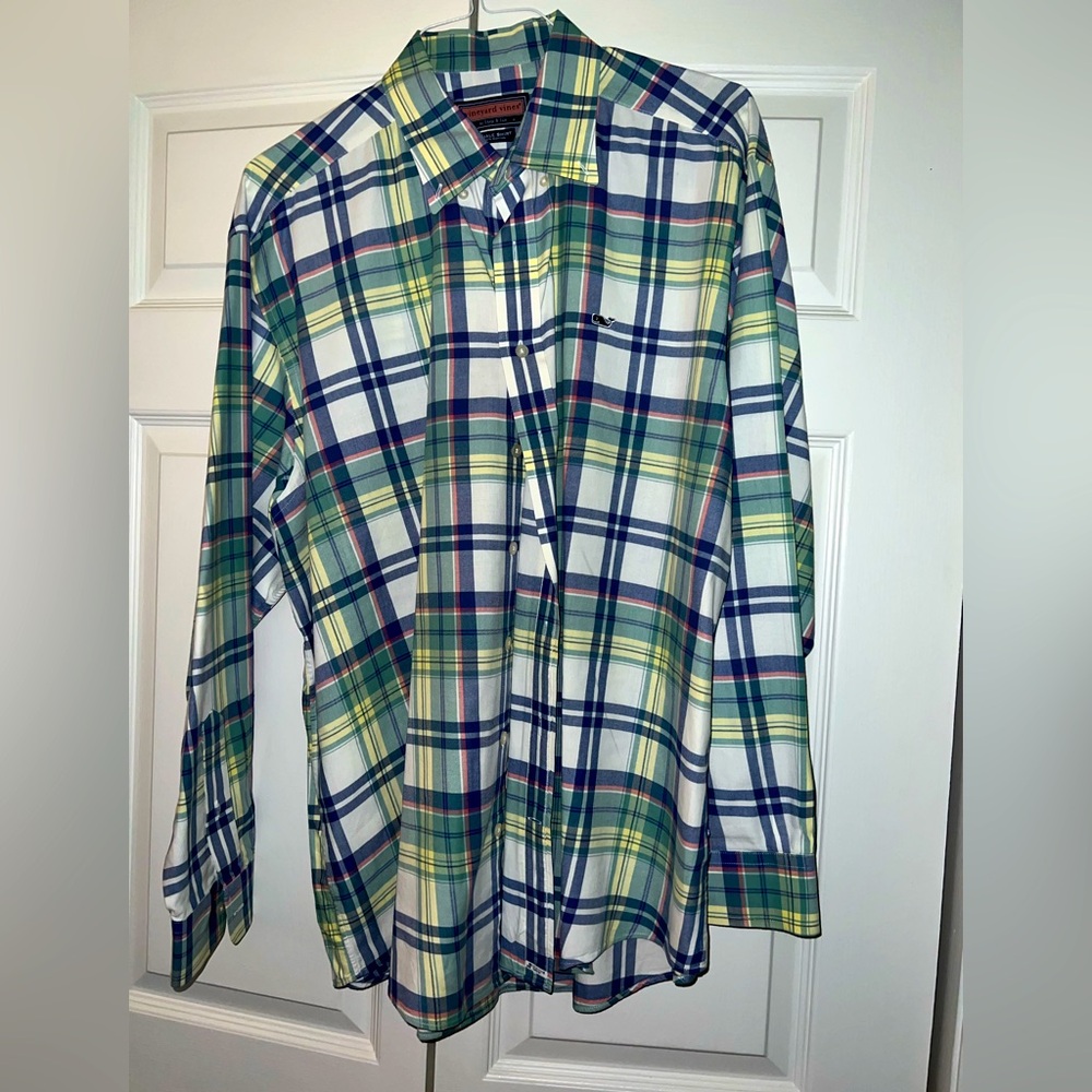 Vineyard Vines men’s button down